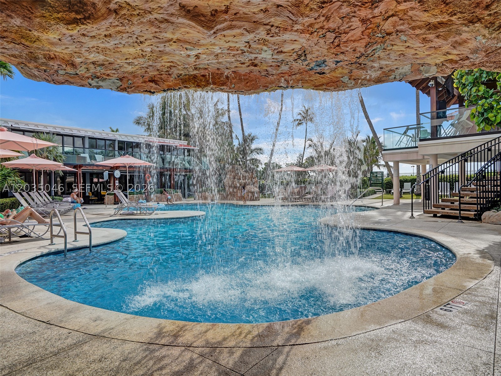 THE ALEXANDER CONDO - Residential