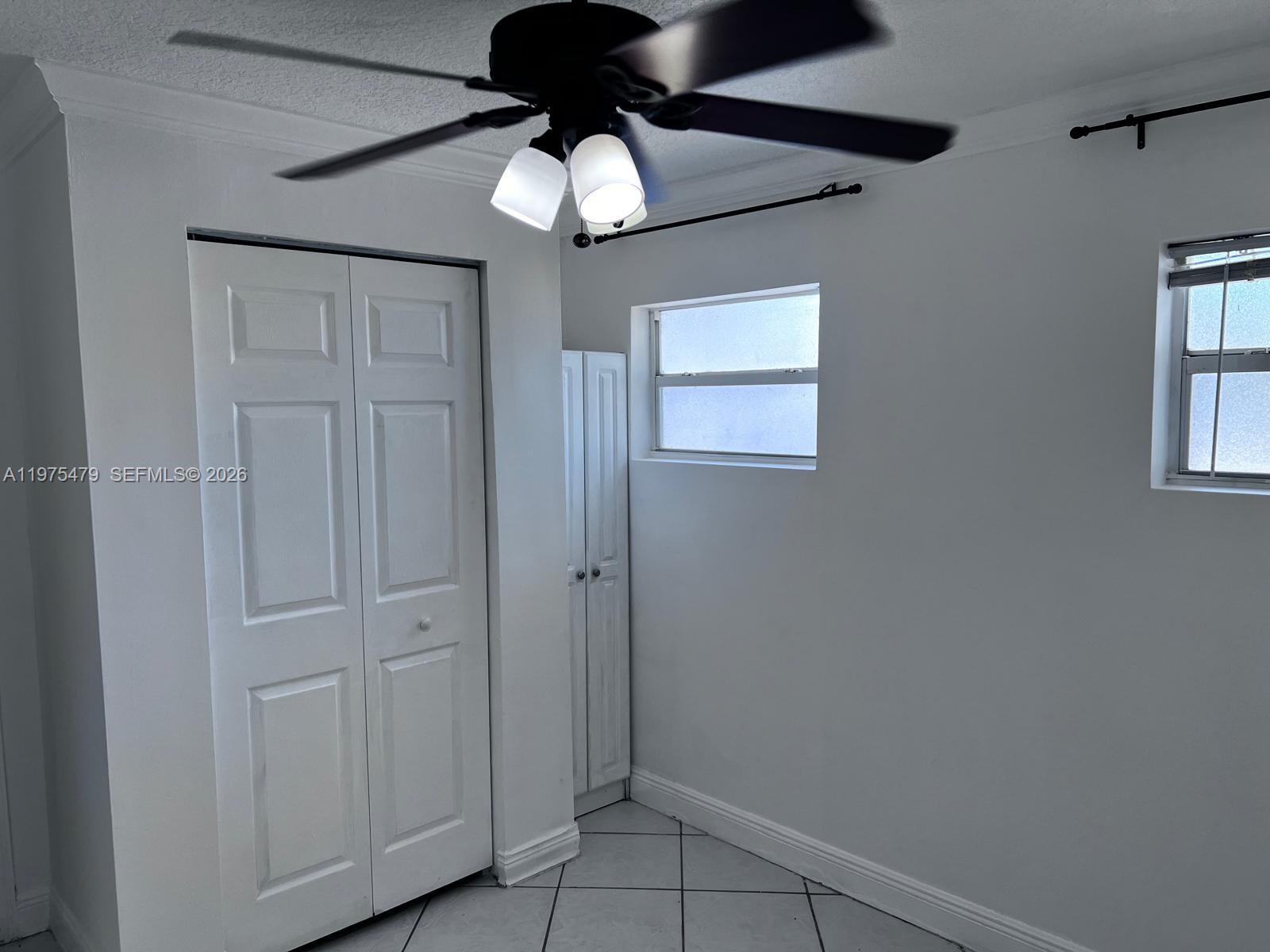 TOWN OF HALLANDALE B-13 - Residential