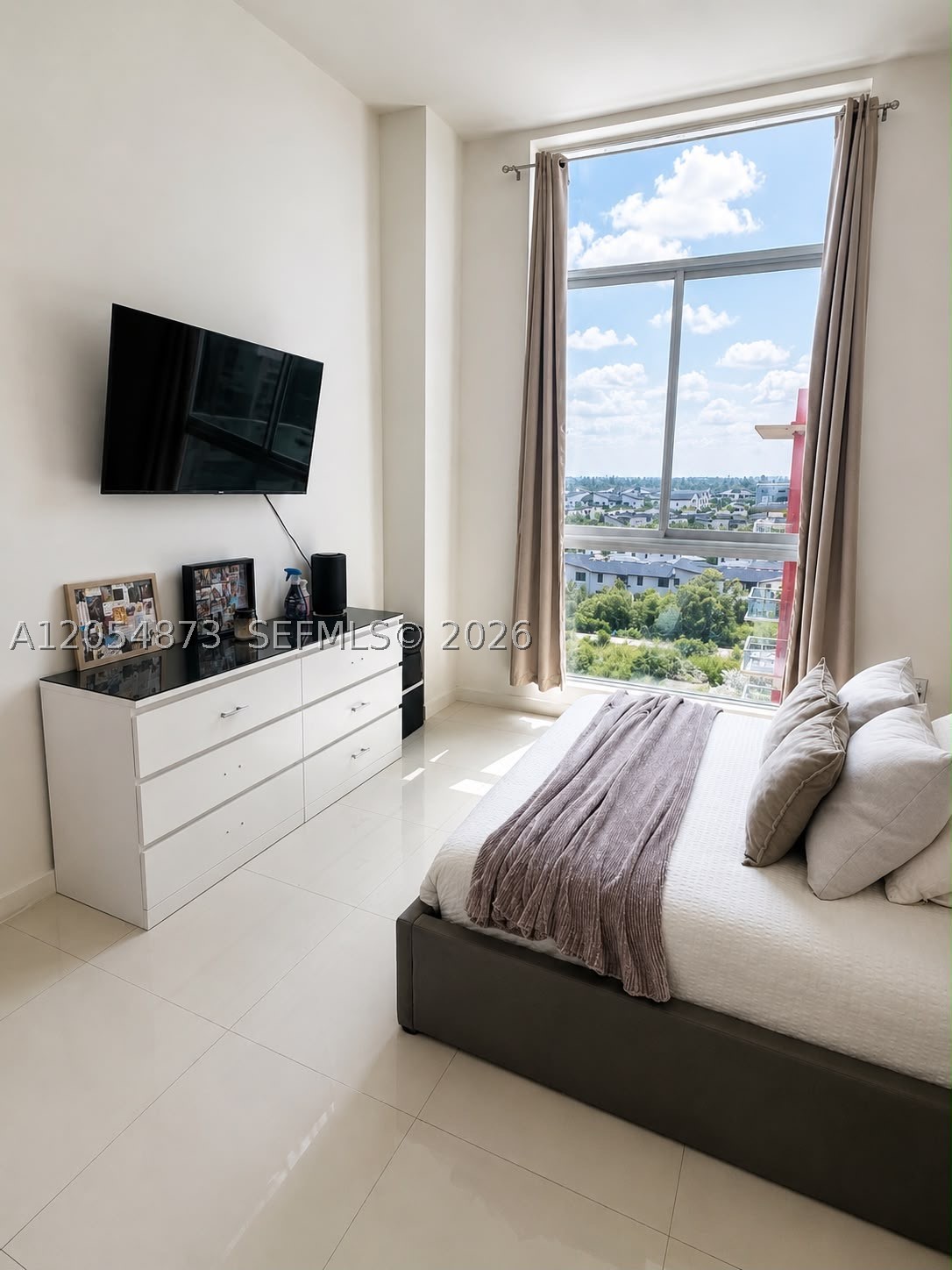GRAND BAY COMMONS SOUTH - Residential Lease