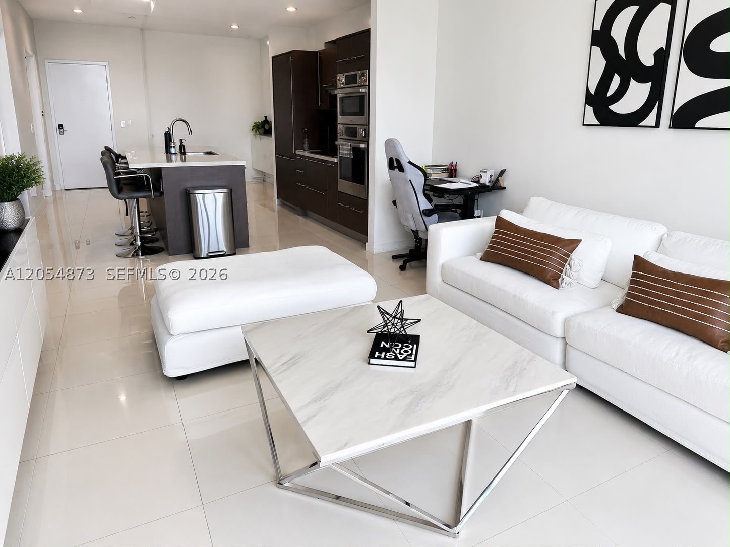 GRAND BAY COMMONS SOUTH - Residential Lease