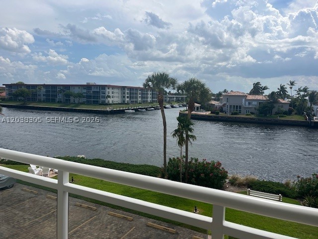 HILLSBORO ISLAND HOUSE CO - Residential