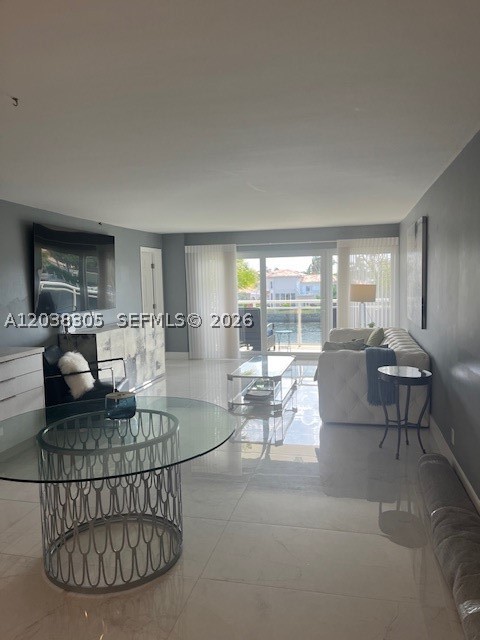 HILLSBORO ISLAND HOUSE CO - Residential