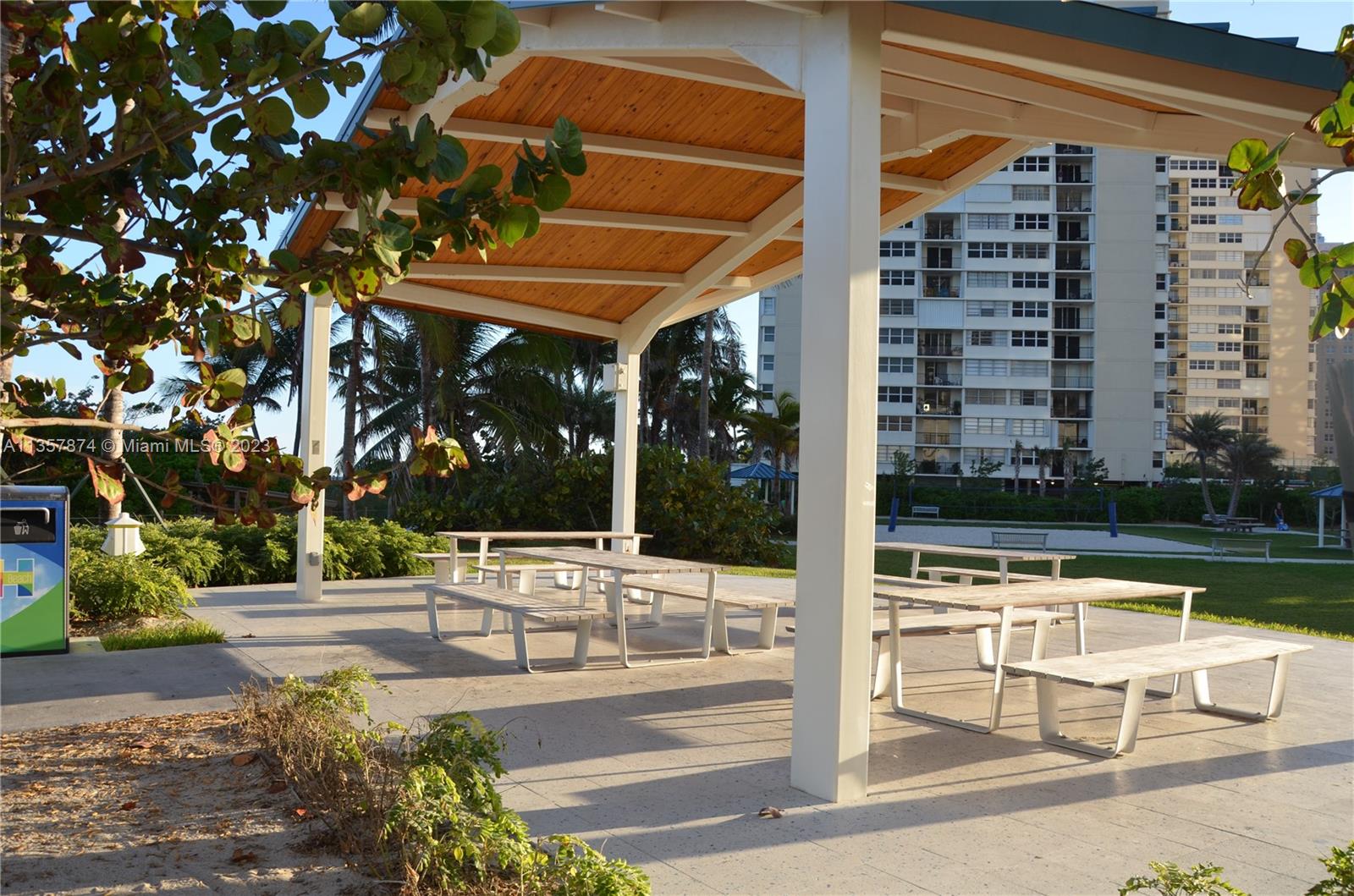 TOWERS OF OCEANVIEW EAST - Residential