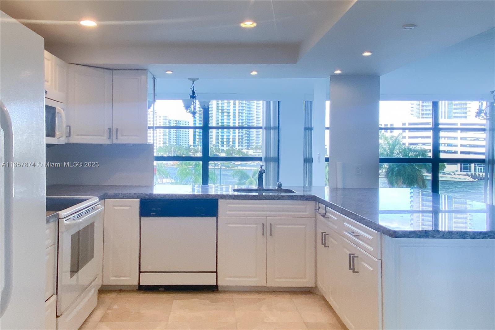 TOWERS OF OCEANVIEW EAST - Residential