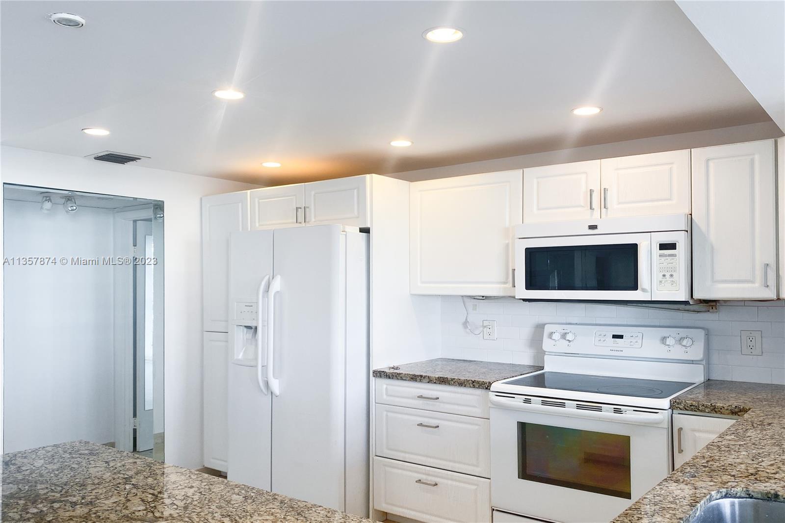 TOWERS OF OCEANVIEW EAST - Residential