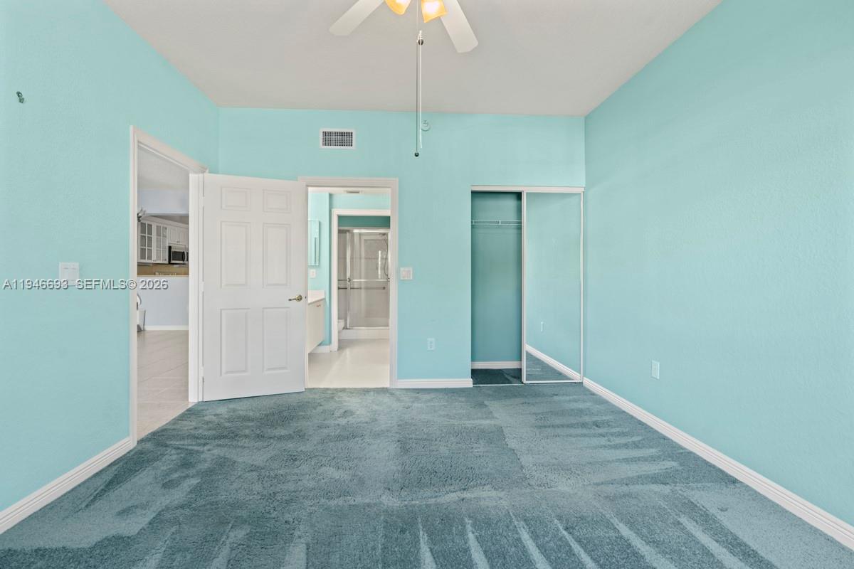 SOUTHAMPTON CONDOMINIUM - Residential