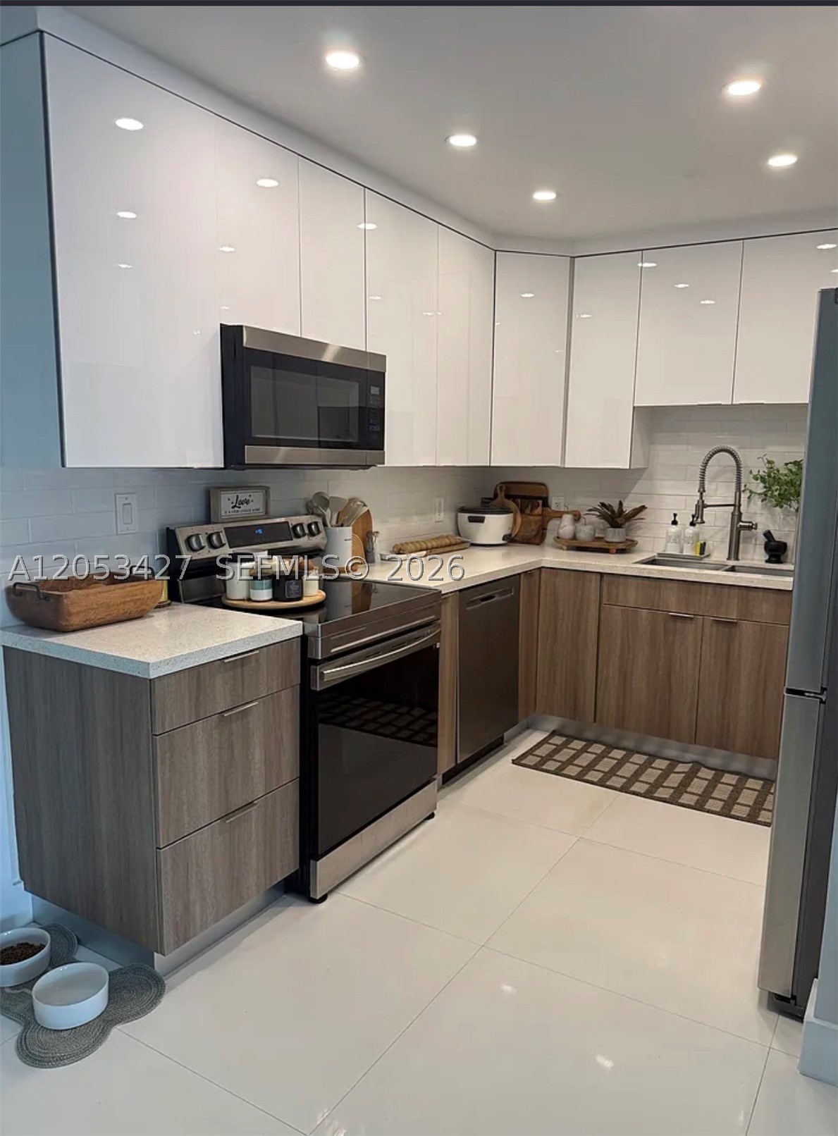 HARWOOD VILLAGE - Residential Lease