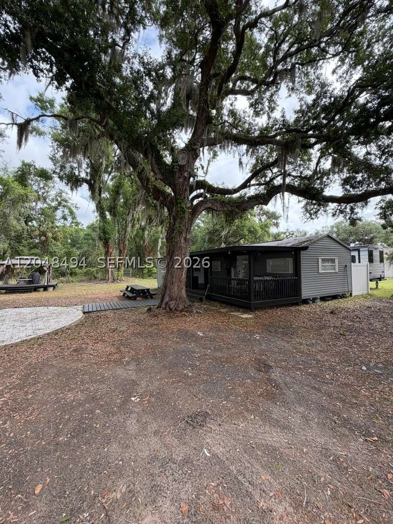 Great opportunity to own a spacious 1.53-acre vacant lot on Bailey Rd in Mulberry! This unrecorded acreage parcel offers plenty of room and privacy to build your dream home or use for agricultural purposes. Quiet, rural setting with convenient access to local amenities. Don't miss out on this fantastic piece of land!