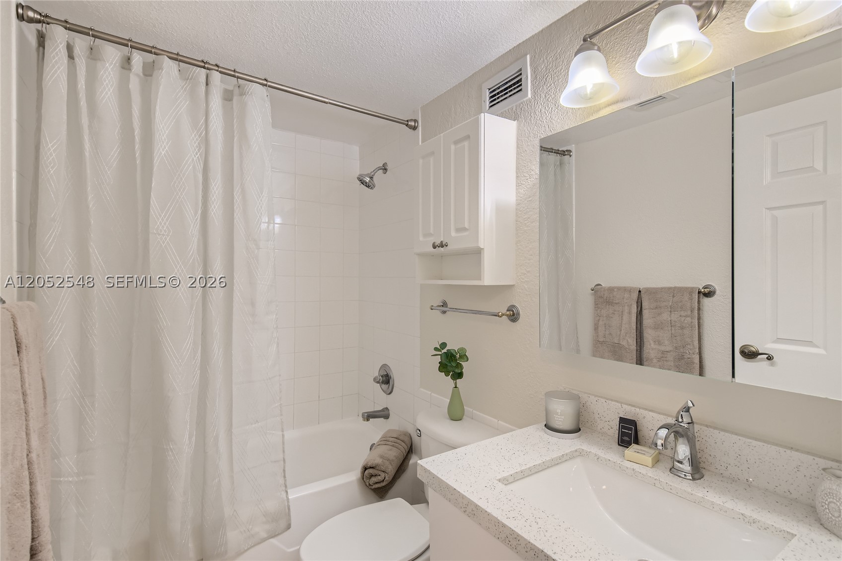 WAVE CONDO - Residential Lease