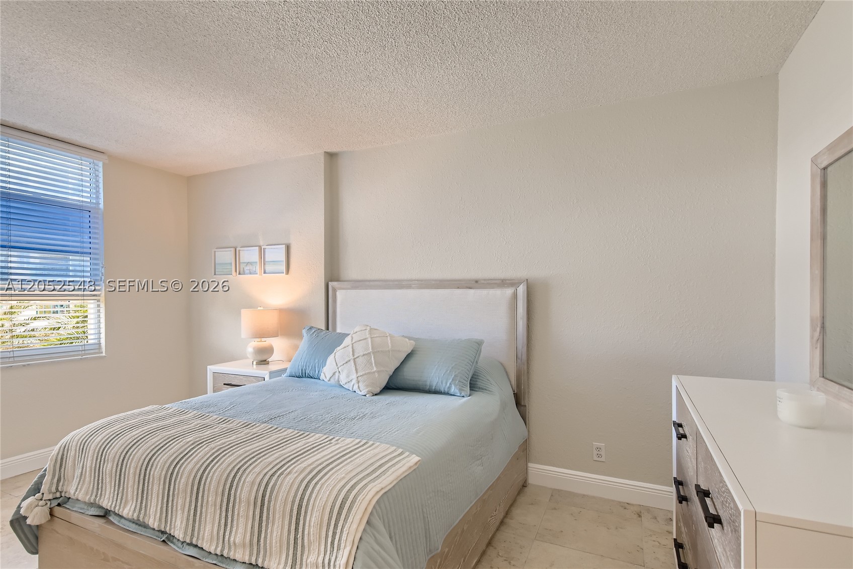 WAVE CONDO - Residential Lease