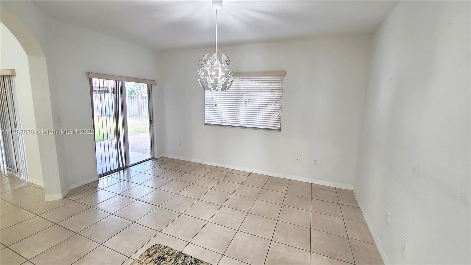 ROSEWAY SUB - Residential Lease