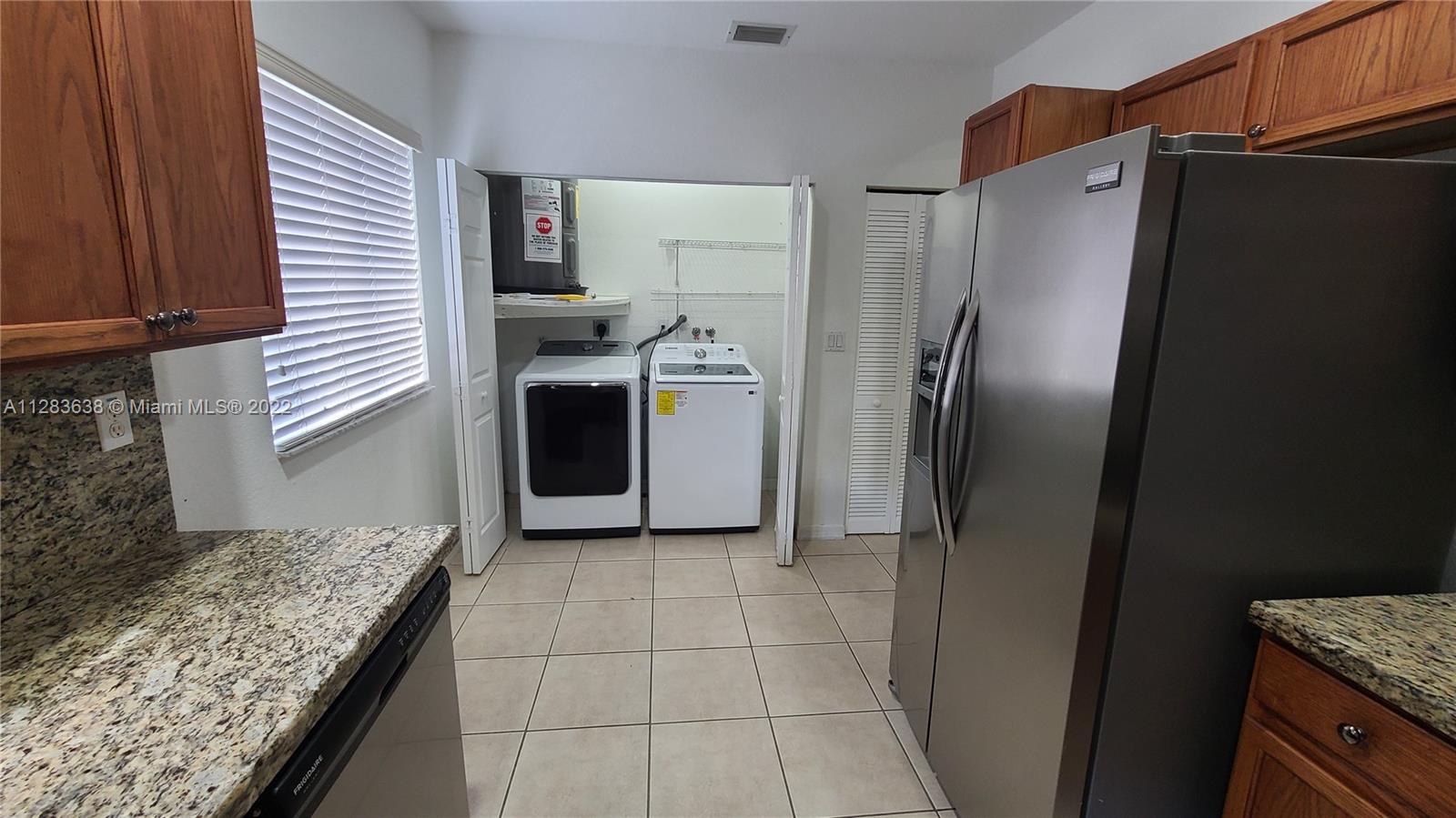 ROSEWAY SUB - Residential Lease