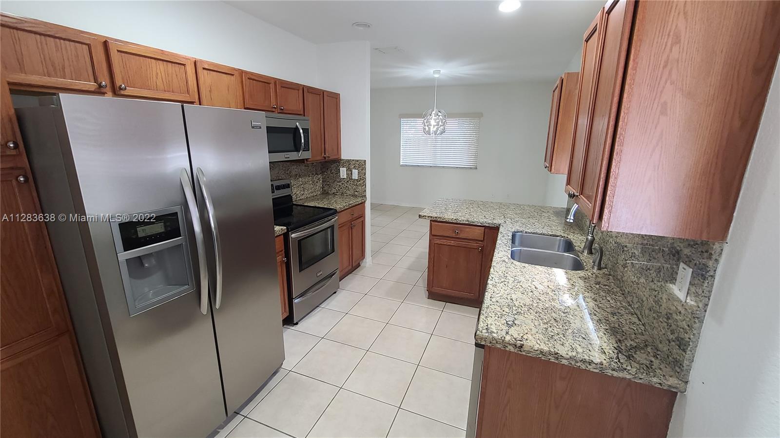 ROSEWAY SUB - Residential Lease