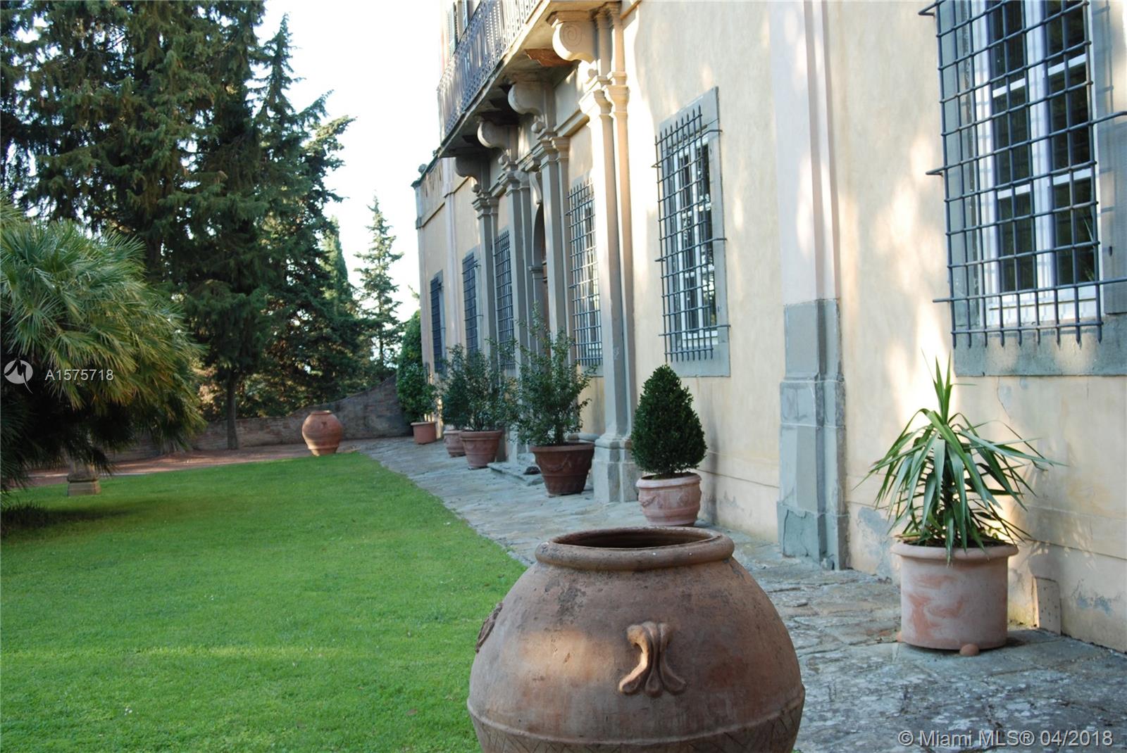 TUSCANY, ITALY - Residential