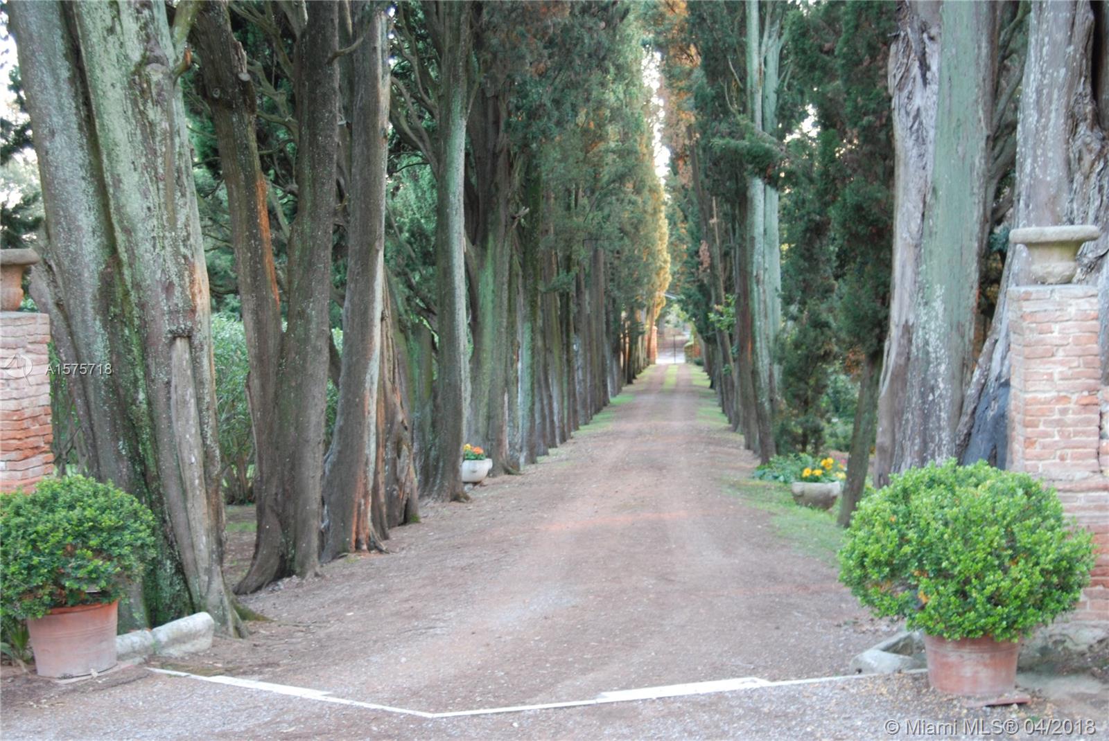 TUSCANY, ITALY - Residential
