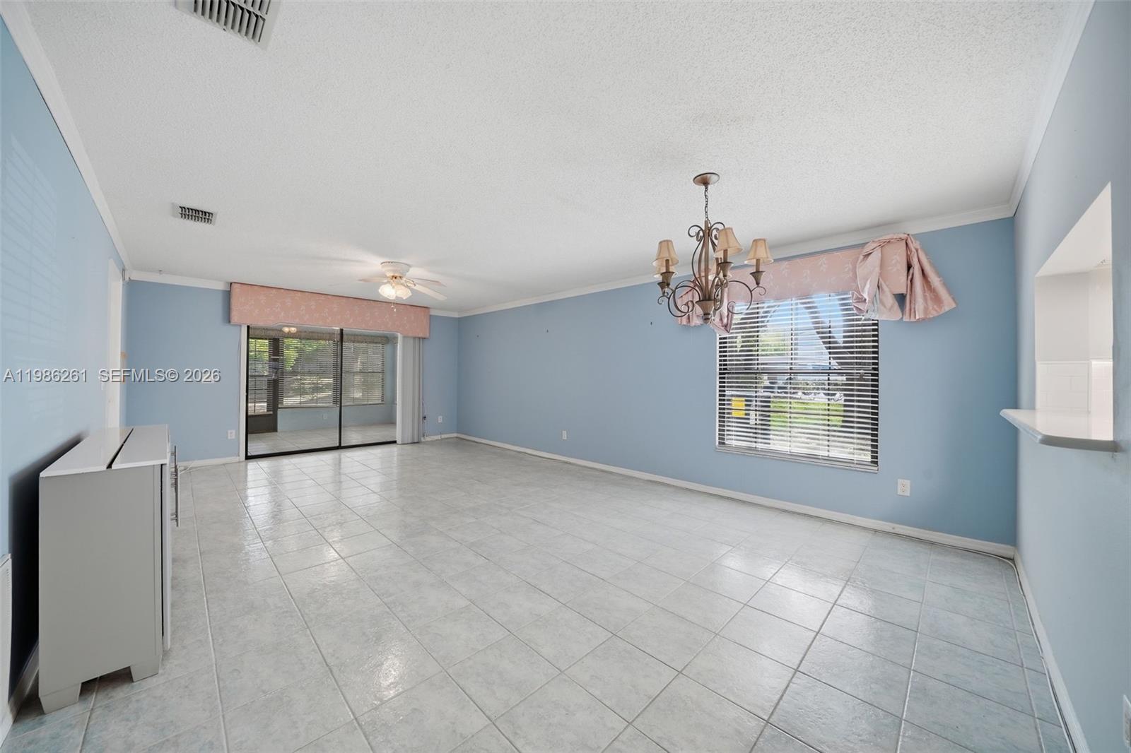 FOREST PARK CONDO - Residential