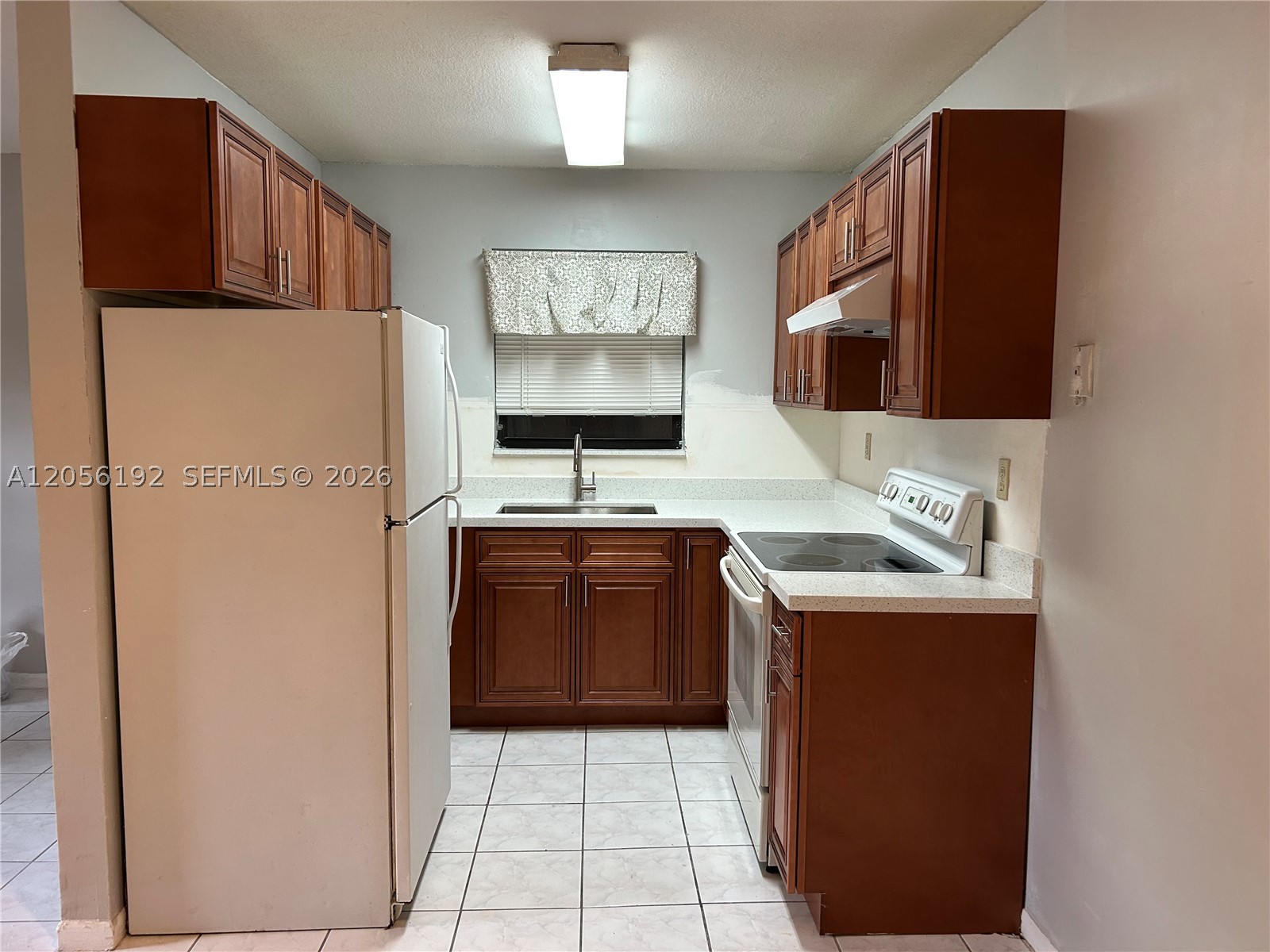 MADISON CONDO - Residential Lease