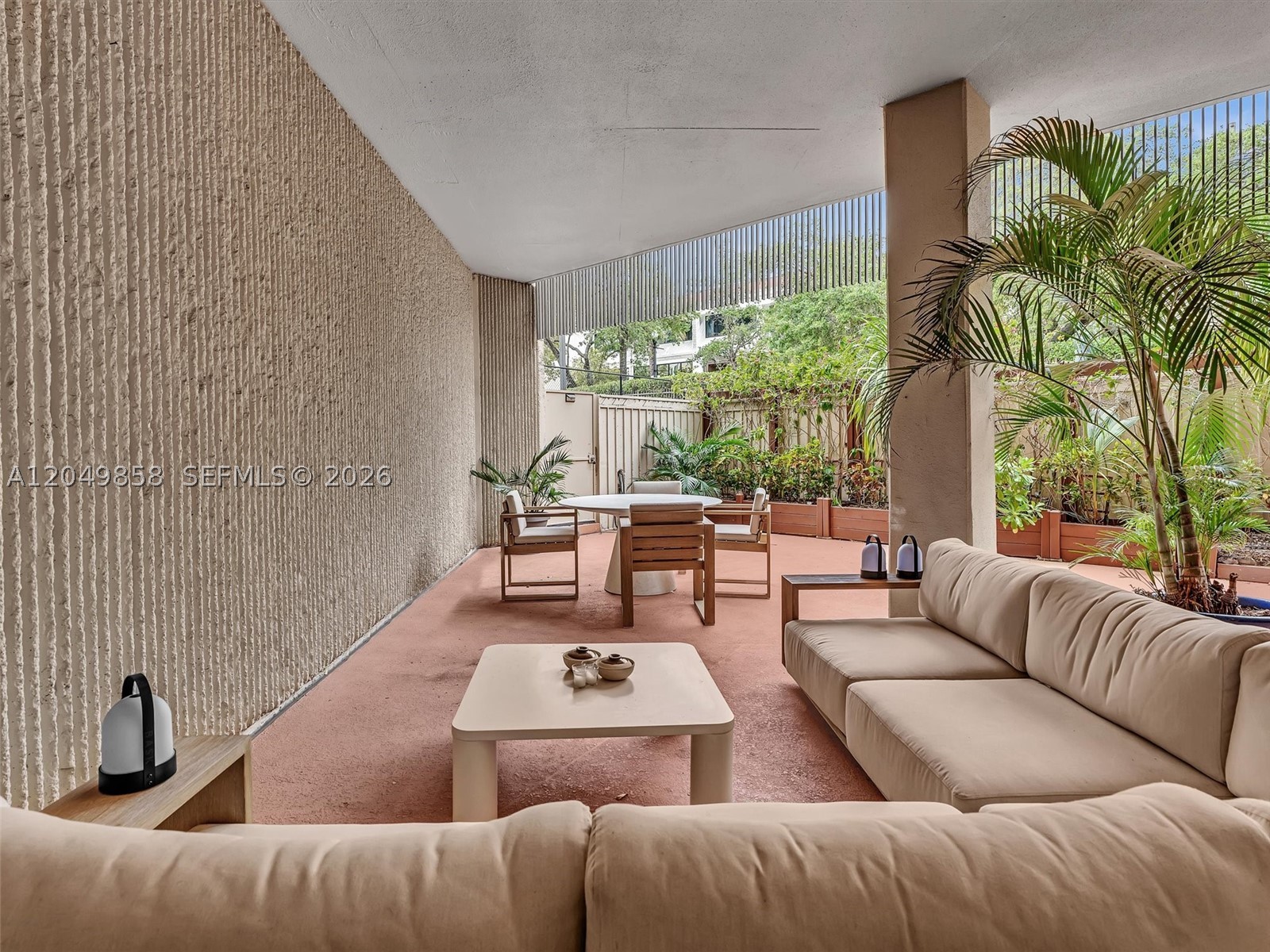 YACHT HARBOUR CONDO - Residential