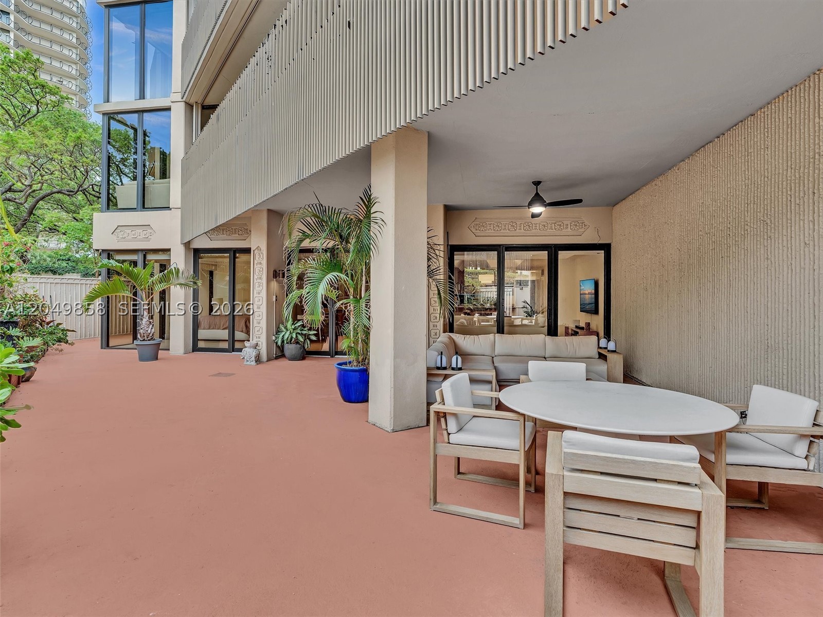 YACHT HARBOUR CONDO - Residential
