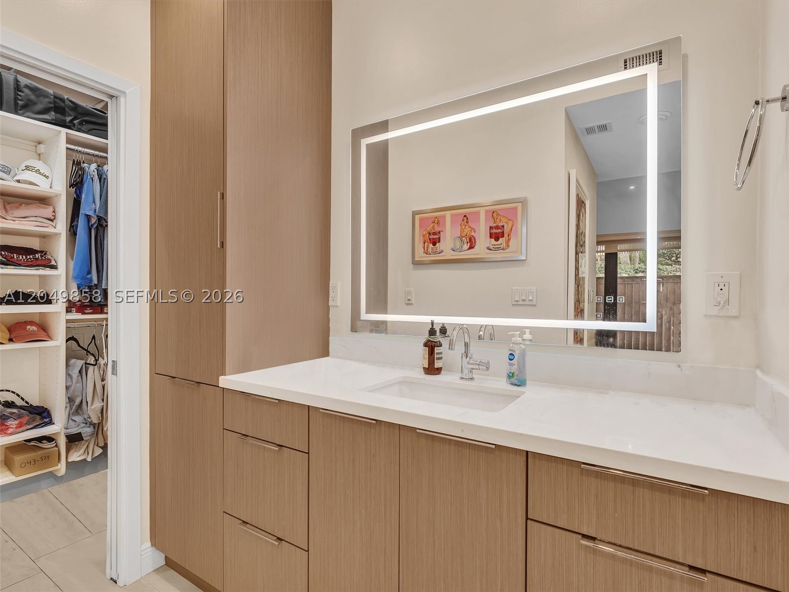 YACHT HARBOUR CONDO - Residential