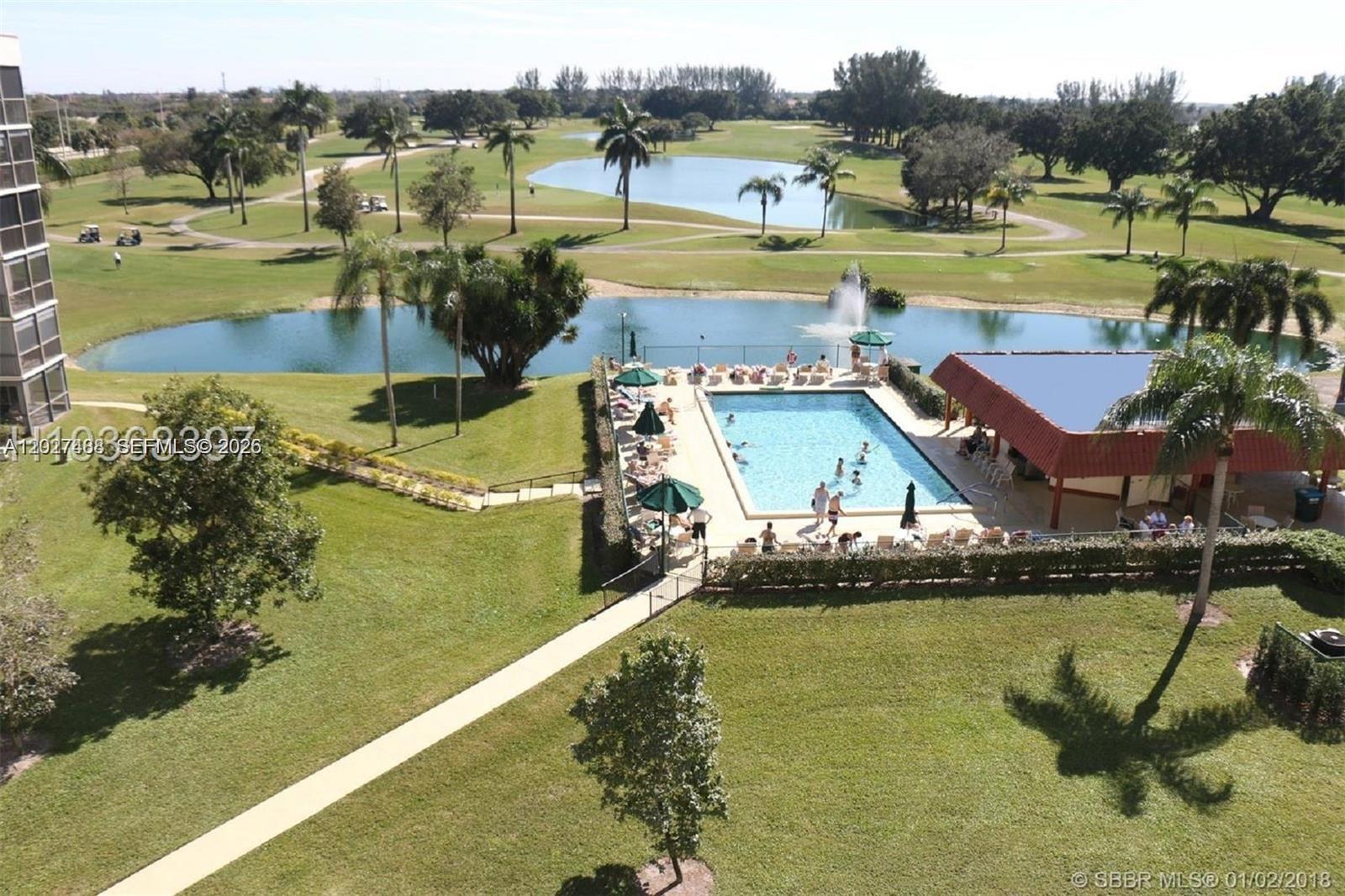 HOLLYBROOK GOLF AND - Residential