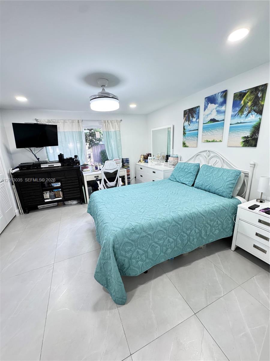 LAKE ORLEANS WEST - Residential