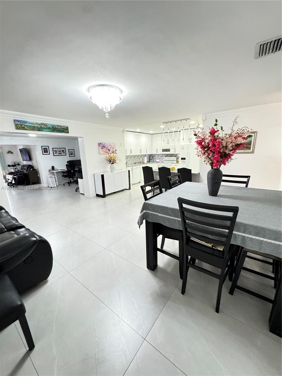 LAKE ORLEANS WEST - Residential