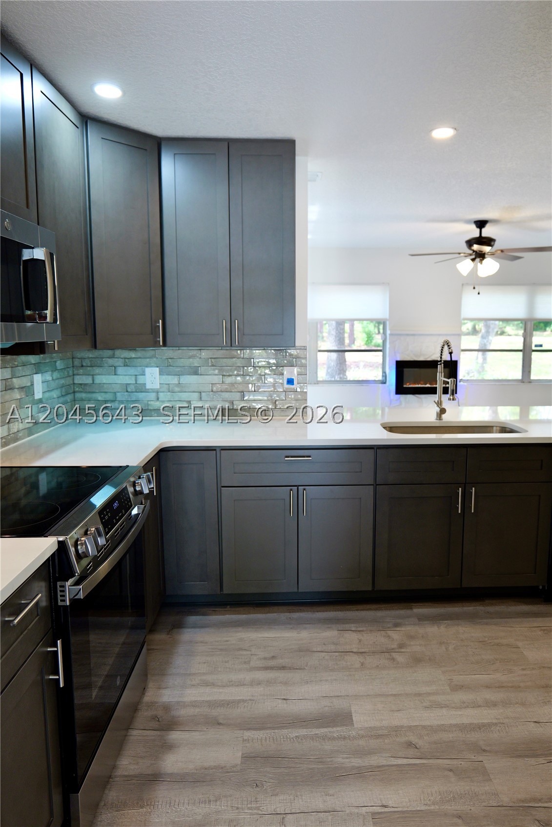 RAINBOW SPRINGS WOODLANDS - Residential