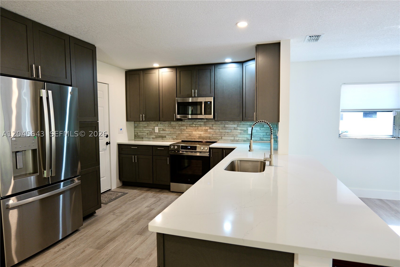 RAINBOW SPRINGS WOODLANDS - Residential