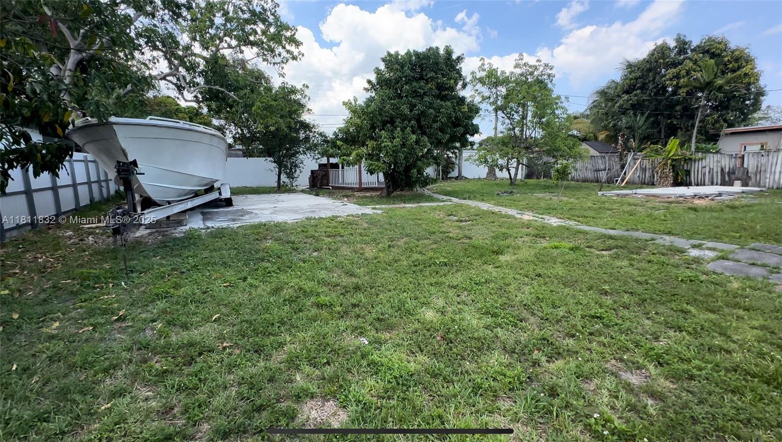 ANDREWS PARK - Residential