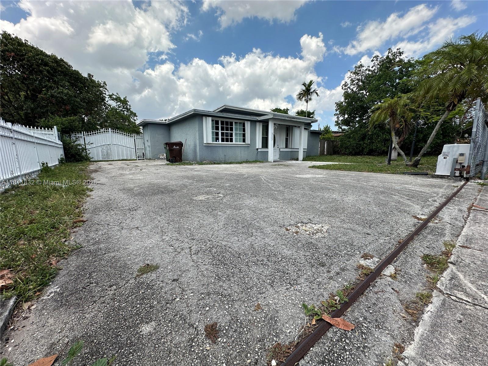 ANDREWS PARK - Residential