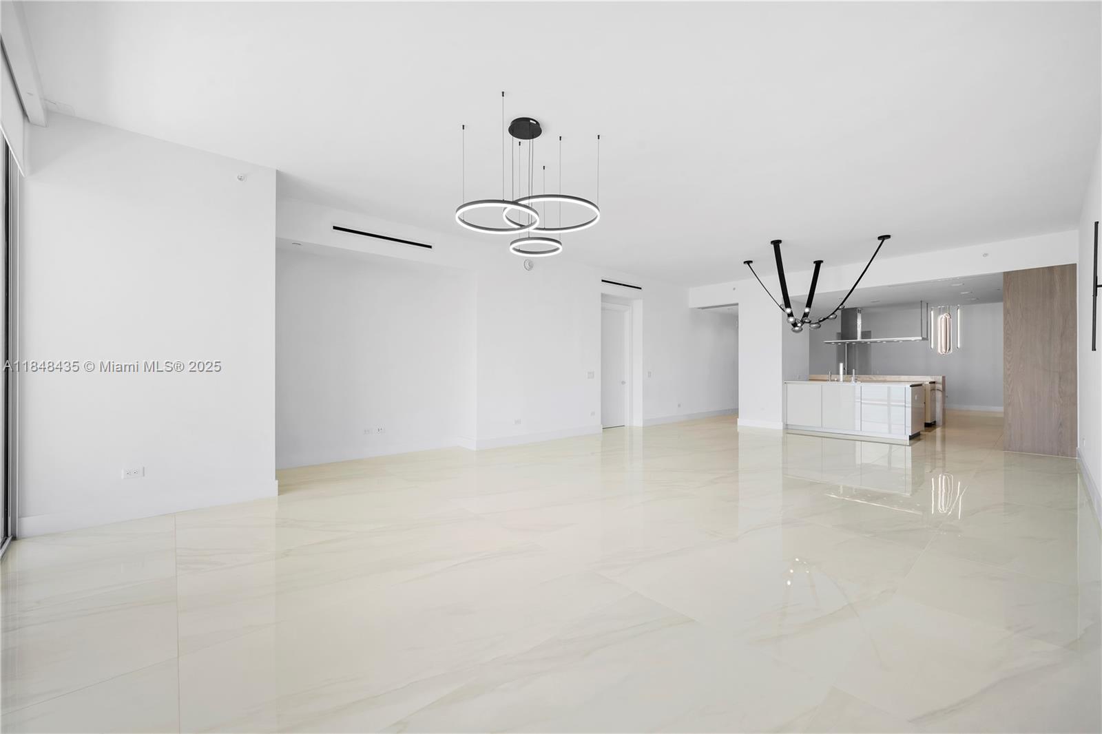 NORTH BISCAYNE BEACH AMEN - Residential