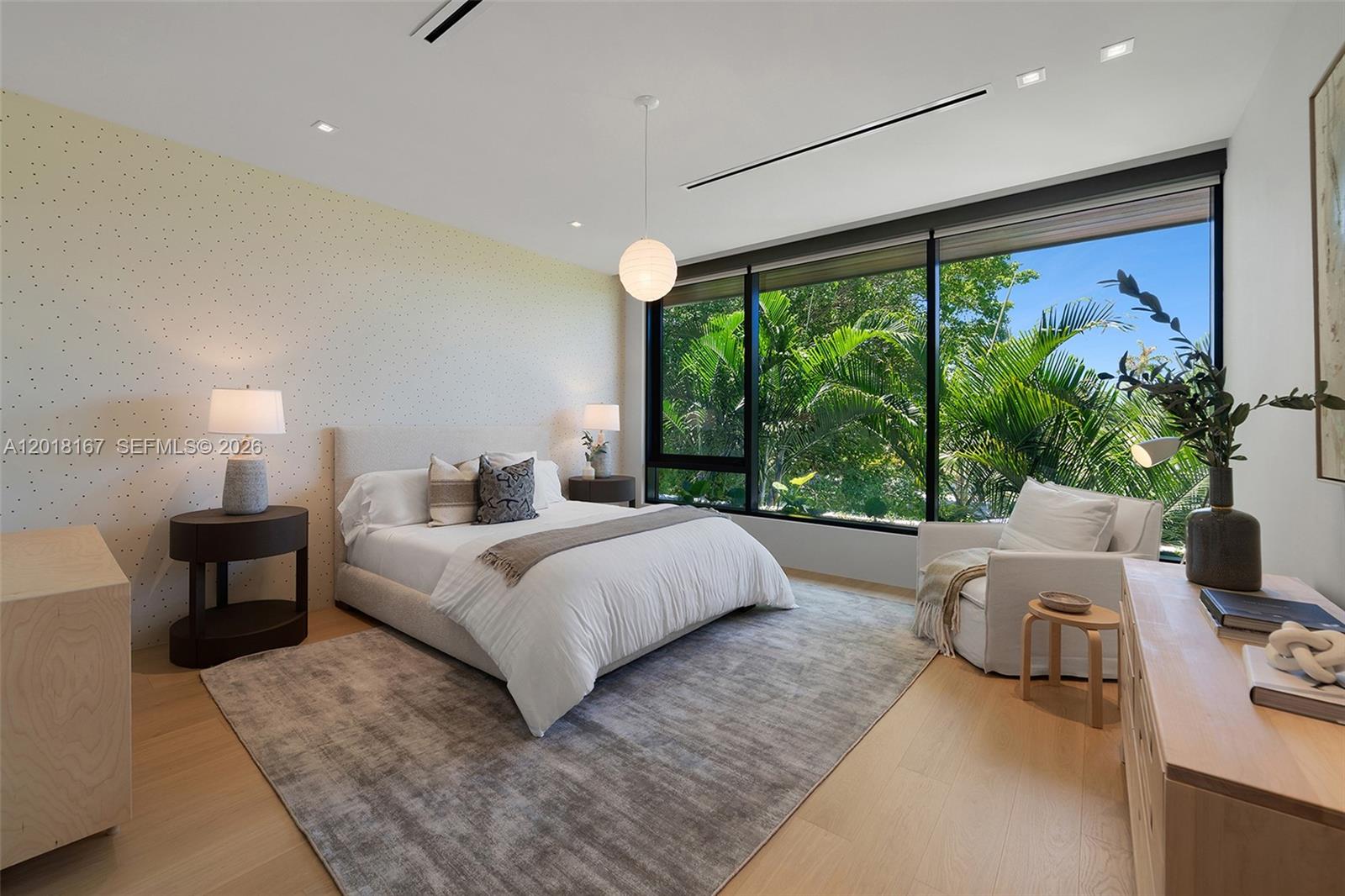 SUNSET ISLANDS-ISLAND NO 3 - Residential