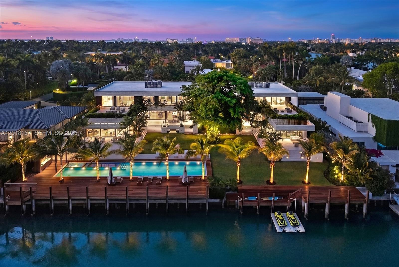 SUNSET ISLANDS-ISLAND NO 3 - Residential