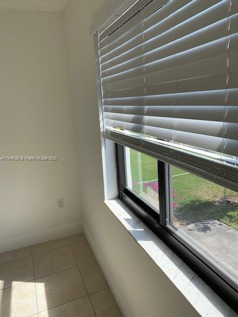 LITTLE SUNSHINE ACRES - Residential Lease