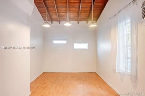 OCEAN BEACH ADDN NO 3 - Residential Lease