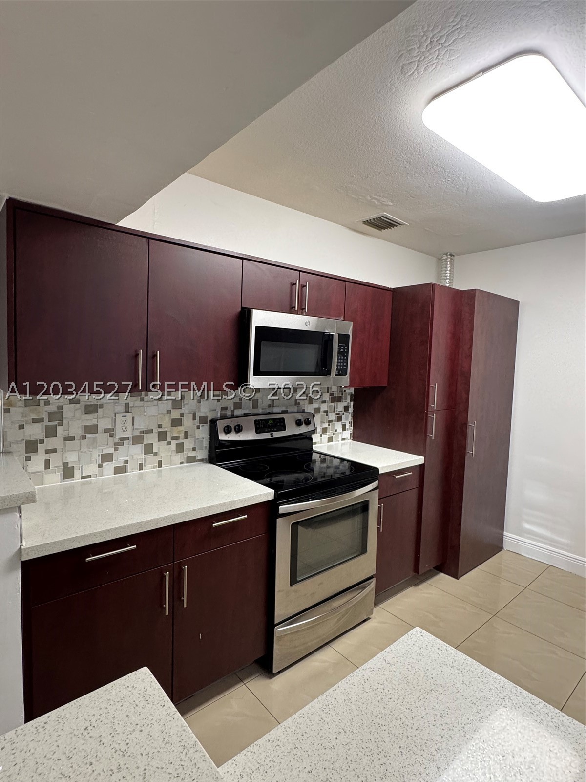 BEACON MANOR - Residential Lease