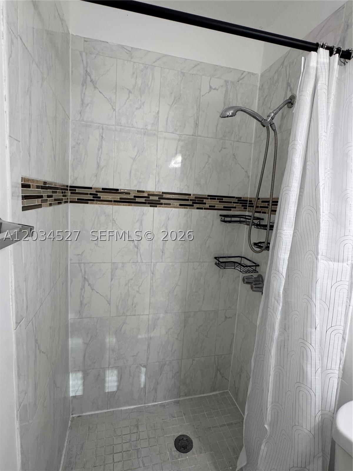 BEACON MANOR - Residential Lease