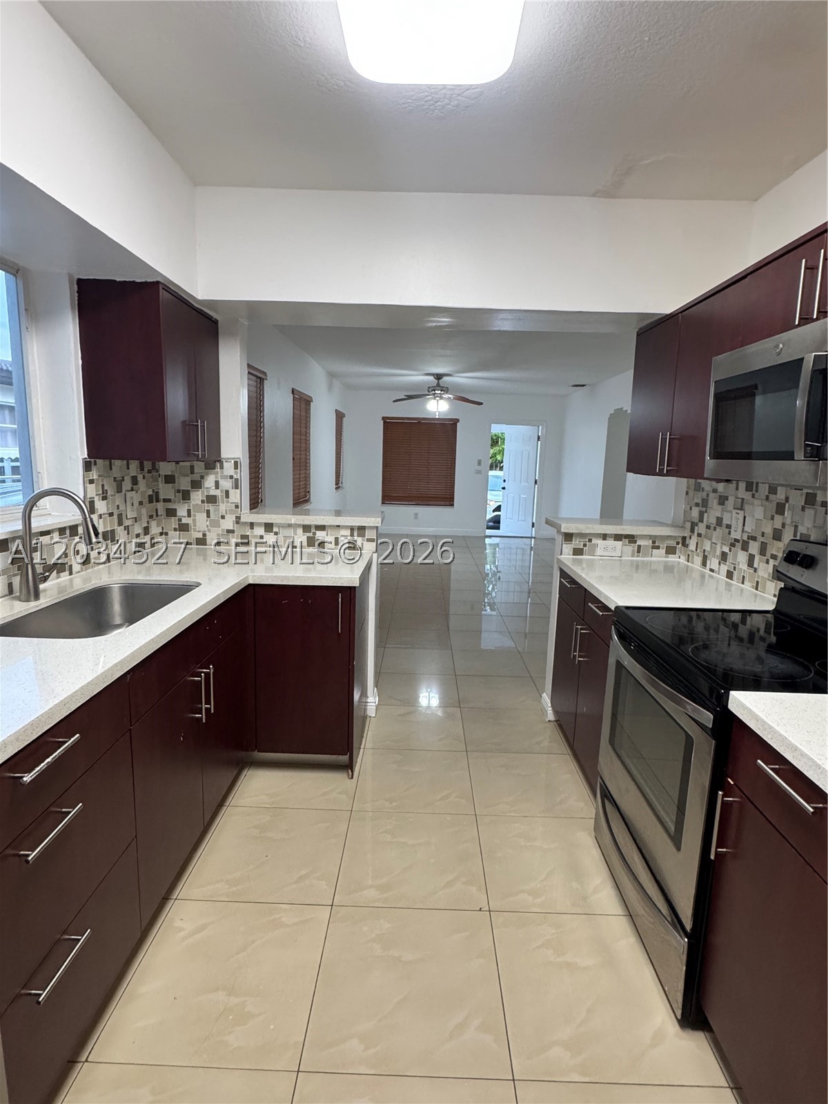 BEACON MANOR - Residential Lease
