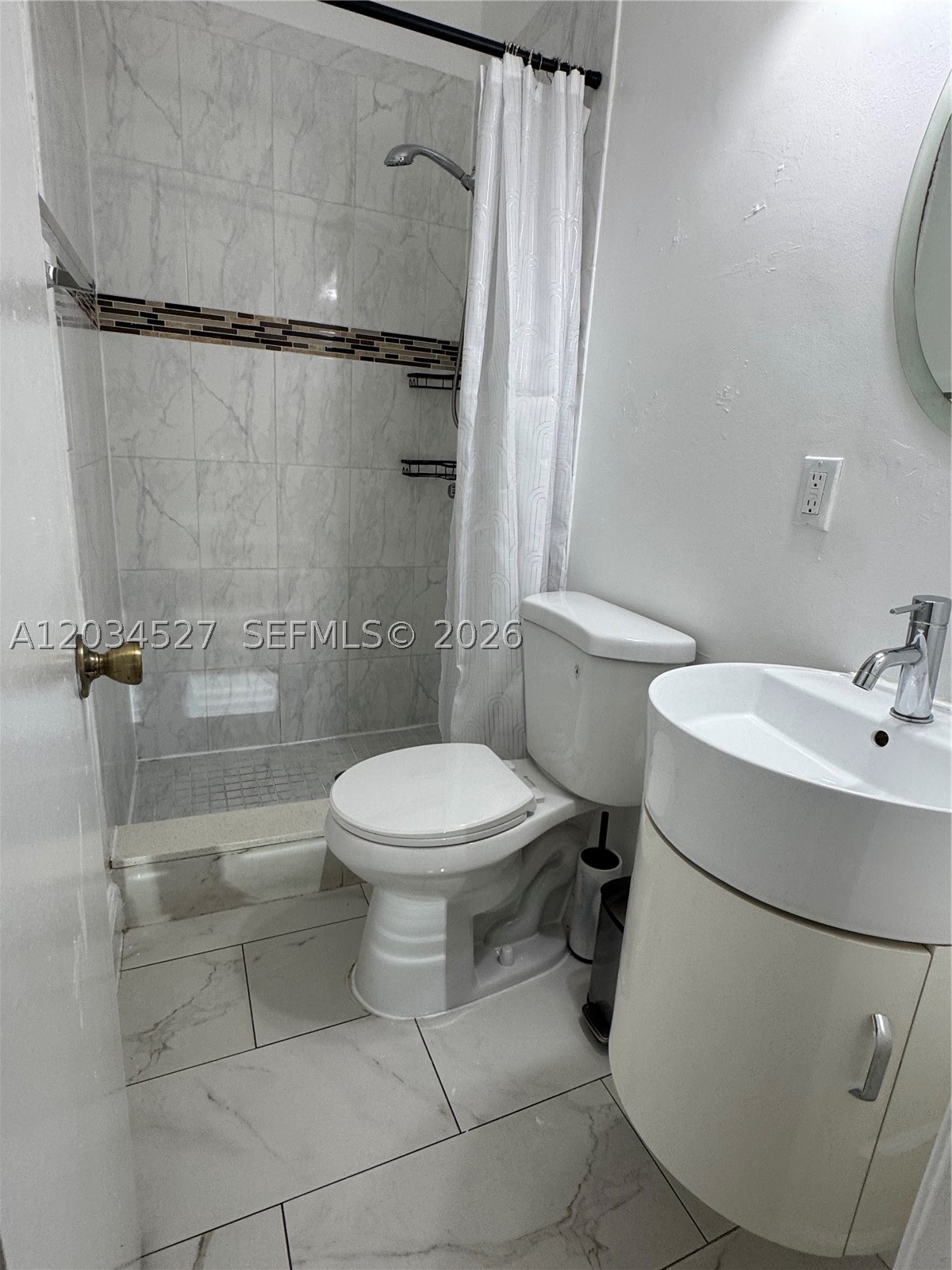 BEACON MANOR - Residential Lease
