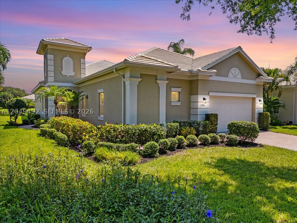 RIVERWIND PHASE ONE SUB - Residential