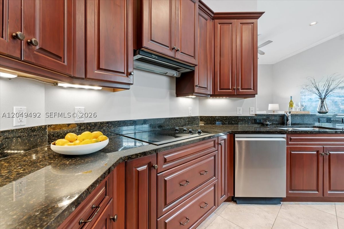 RIVERWIND PHASE ONE SUB - Residential