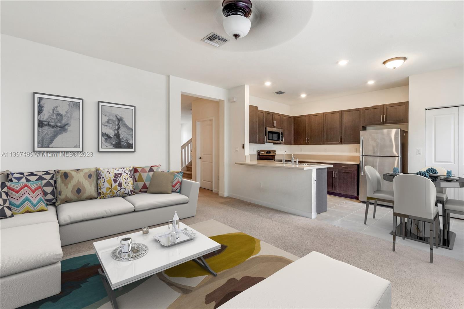 AQUABELLA NORTH REPLAT - Residential Lease
