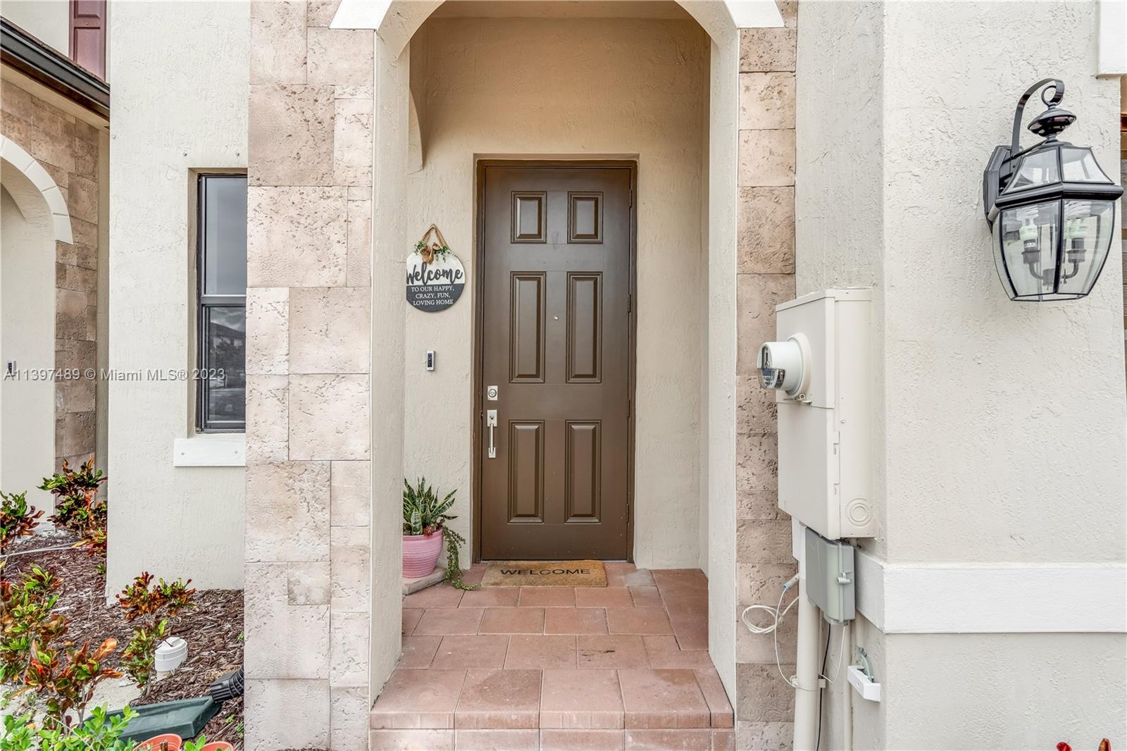 AQUABELLA NORTH REPLAT - Residential Lease