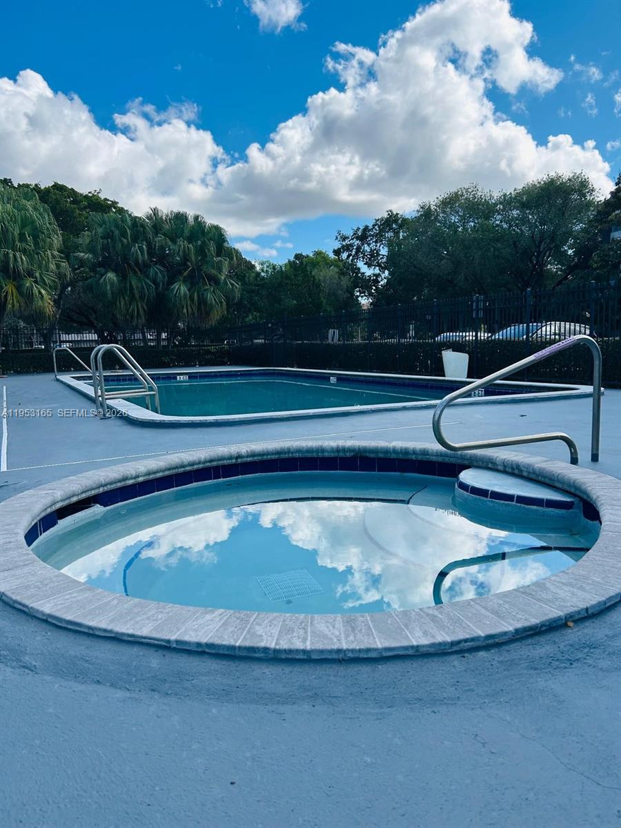 SANDS POINT CONDOMINIUM I - Residential