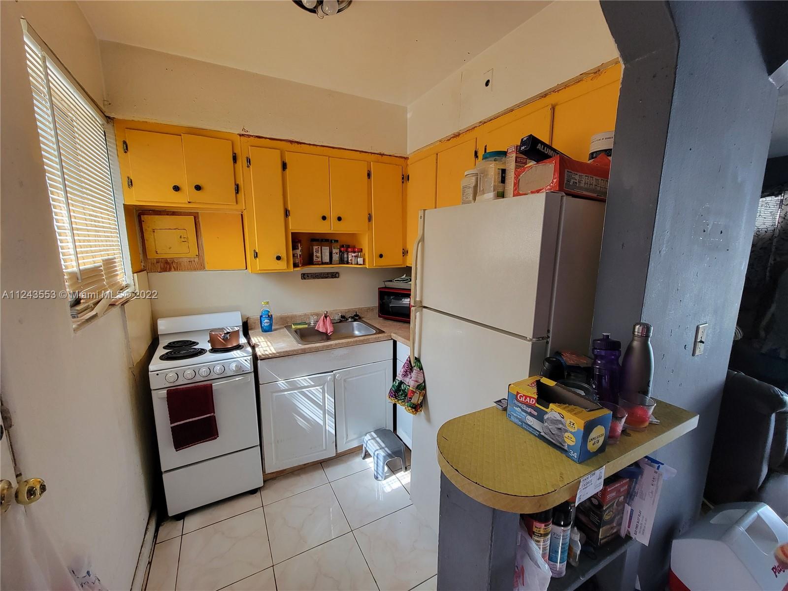 FLORAL PK 1ST AMD - Residential Income