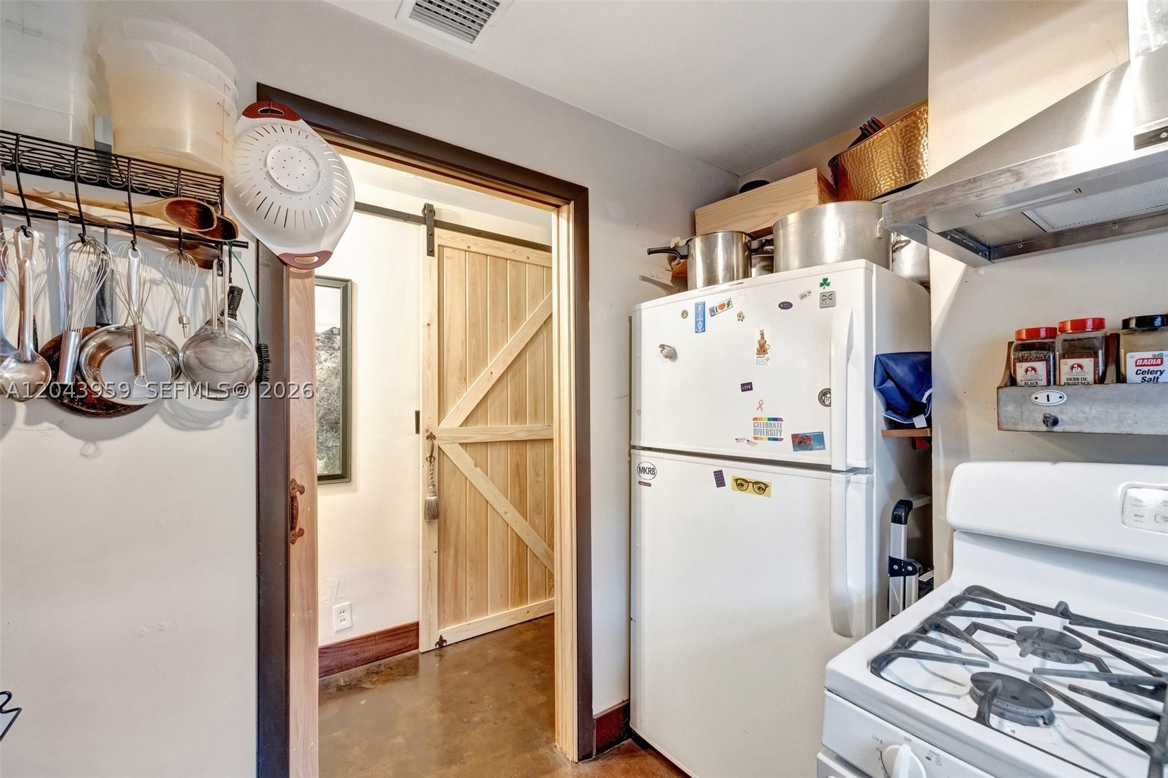 OAKLAND PARK - Residential Income