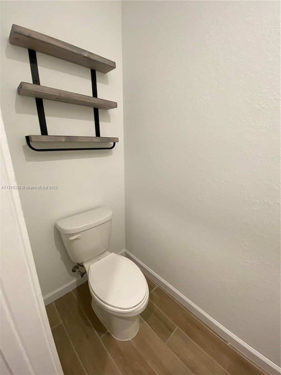 TOWNS AT SEASCAPE - Residential Lease