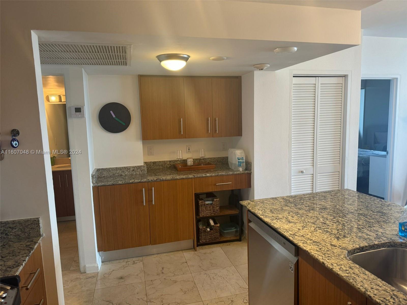 HARBOUR HOUSE - Residential