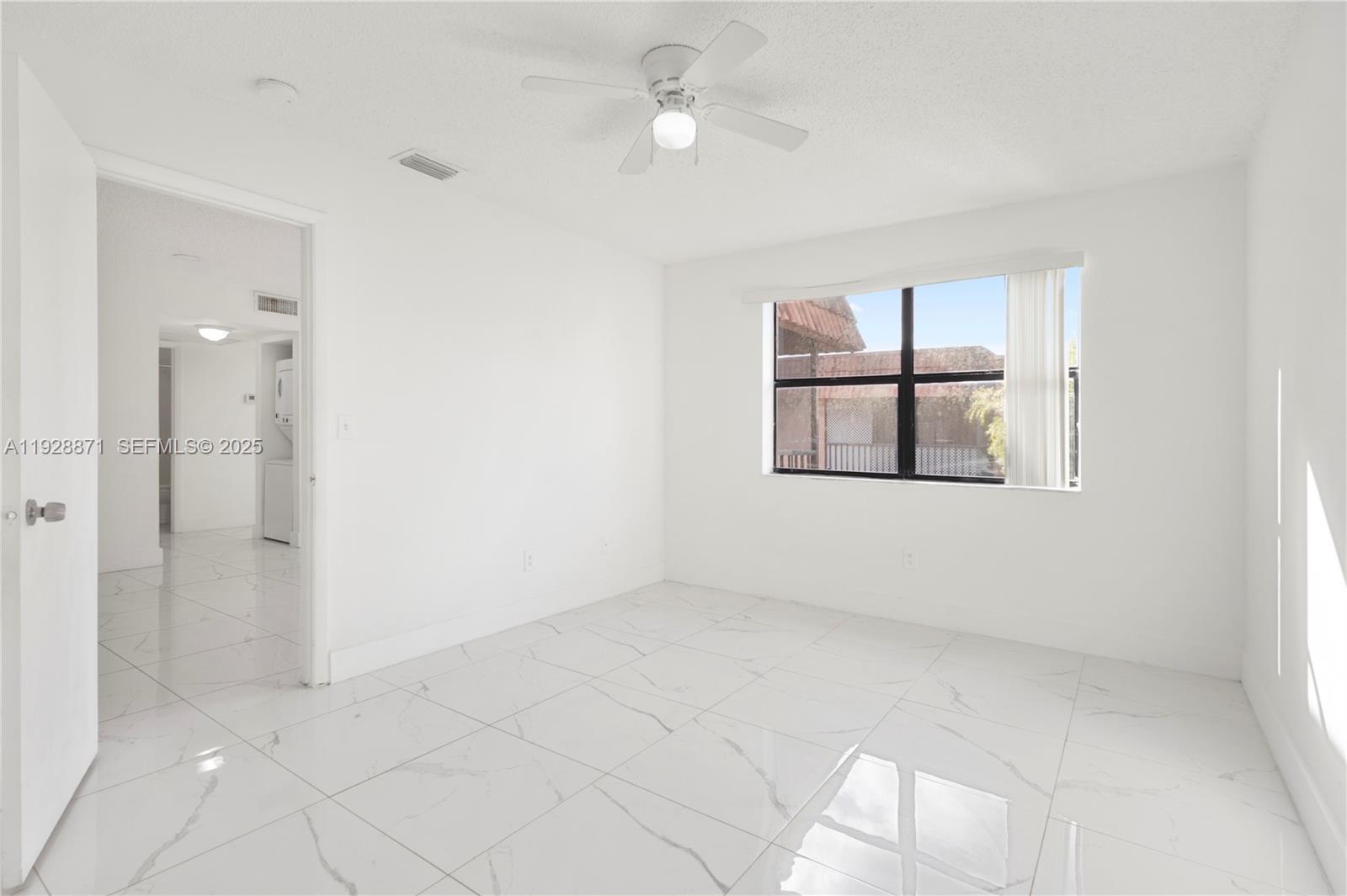 LAGO GRANDE CONDO THREE B - Residential